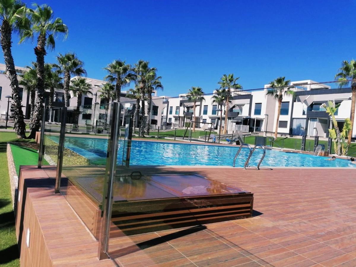 Bright Bungalow Oasis Beach La Zenia Οριουέλα Εξωτερικό φωτογραφία