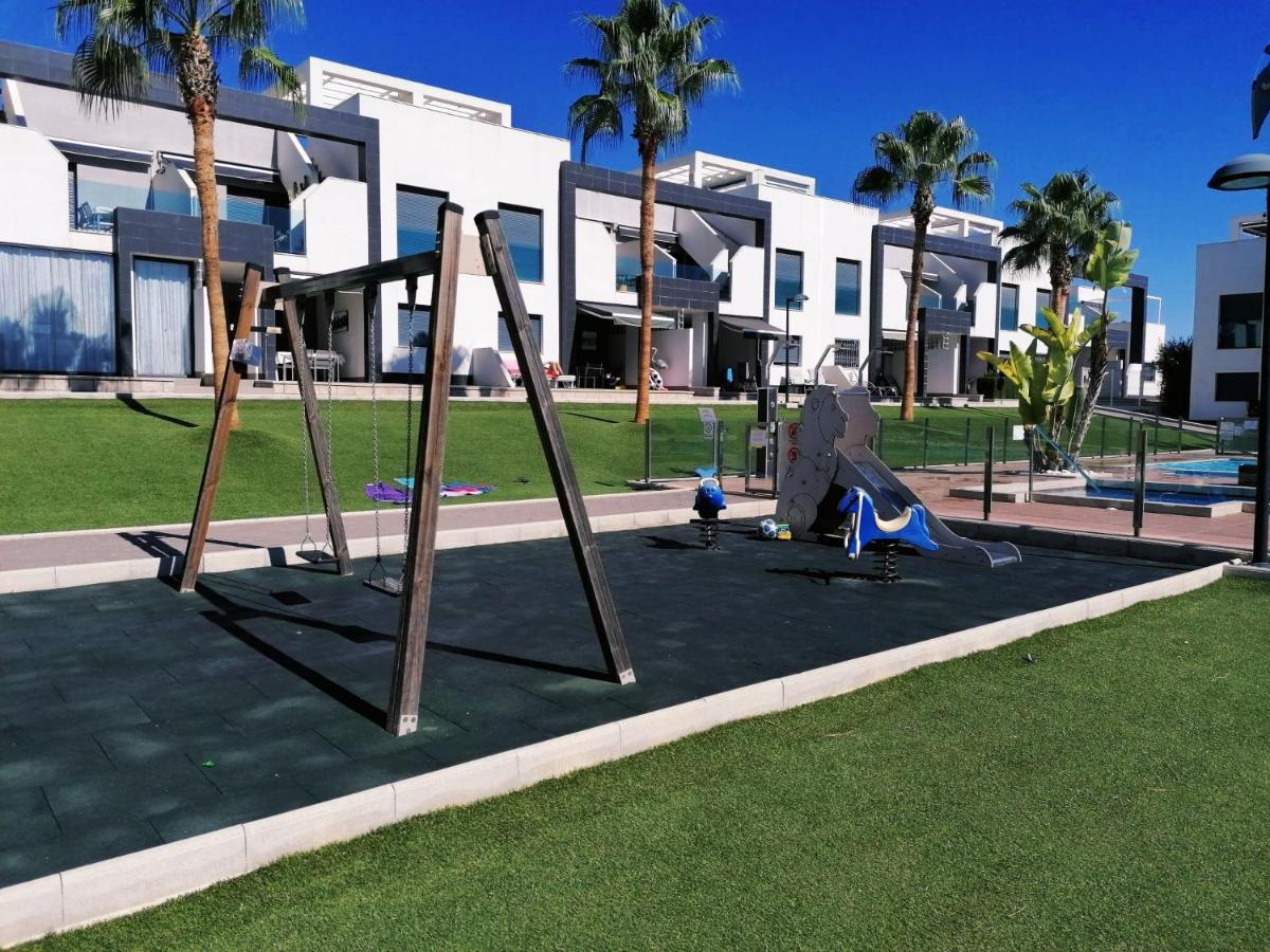 Bright Bungalow Oasis Beach La Zenia Οριουέλα Εξωτερικό φωτογραφία