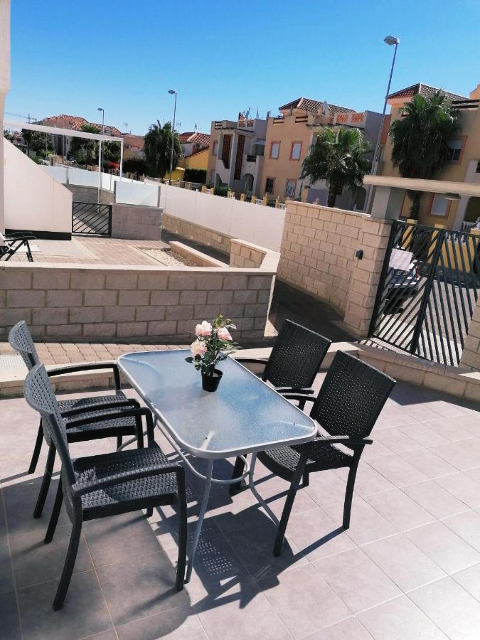 Bright Bungalow Oasis Beach La Zenia Οριουέλα Εξωτερικό φωτογραφία