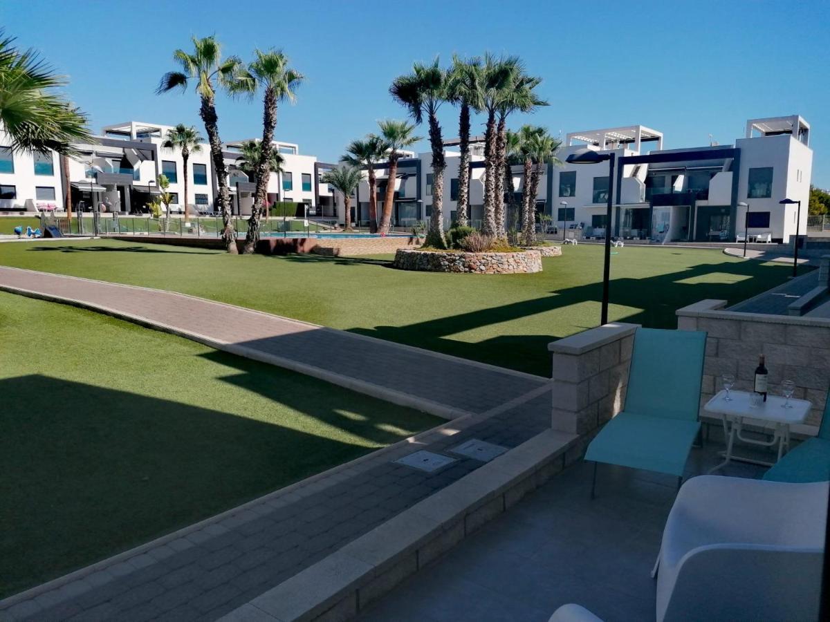 Bright Bungalow Oasis Beach La Zenia Οριουέλα Εξωτερικό φωτογραφία